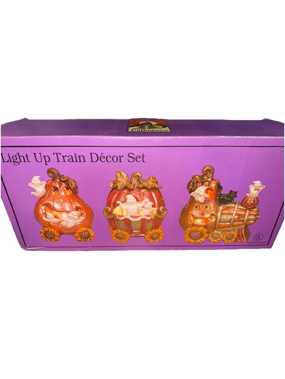 Light Up Halloween Pumpkin Train Décor Set with Ghosts and Black Cat